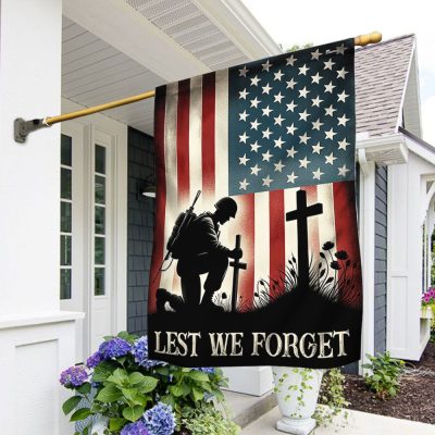 Memorial Day FLAGWIX Veteran Kneeling Soldier The Cross Lest We Forget Flag MLN2454F - Flagwix