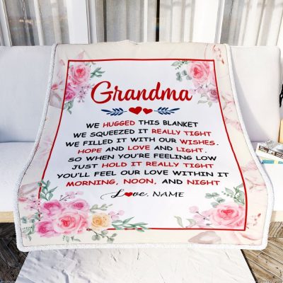 Grandma Blanket From Grandkids Granddaughter Grandson We Hugged This Blanket Floral, Personalized Blanket For Mom, Mother's Day Gifts Blanket