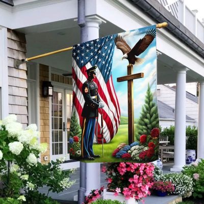 FLAGWIX American Soldier Standing Before The Cross Eagle Flag MLN2441F - Flagwix