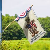 Srhu64tvvj Tqn1009fv1 Usflag3size Mockup9.jpg - demo10