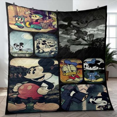 Disney Mickey Mouse Gift For Fan, Funny Mickey Mouse And Friends Quilt Blanket - Blanket Home Decor Gift