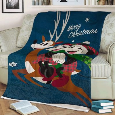 Happy Holiday Couple Love Mickey Mouse Disney Christmas , Mickey Gift For Fan Comfy Sofa Throw Blanket Gift - Blanket Home Decor Gift
