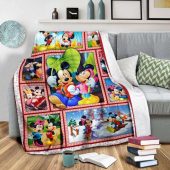 Mickey And Minnie Hanging Out Sherpa Fleece Quilt Blanket Bl1878 Blanket Home Decor Gift 5.jpeg - demo10