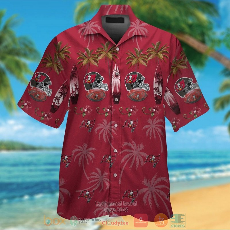 Tampa Bay Buccaneers Surfboard Palm Tree Hawaiian Shirt And Shorts - Hot Sale 2025