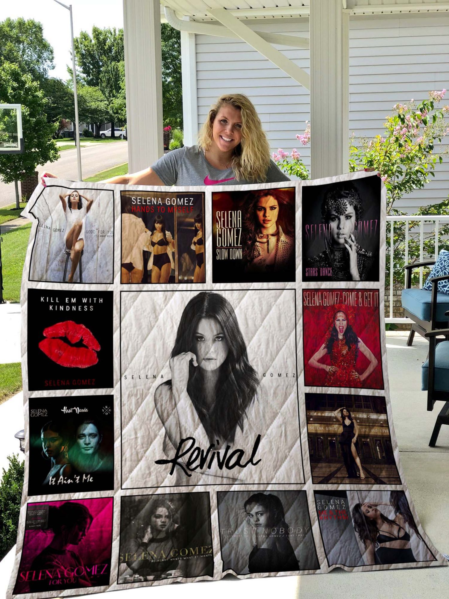 Selena Gomez Quilt Blanket V1 Selena Gomez Quilt Blanket V1