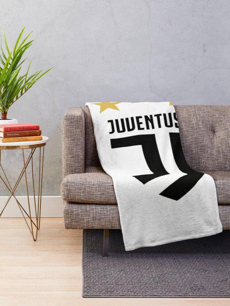 Juventus FC White 3 Star Fleece Blanket Juventus FC White 3 Star Fleece Blanket