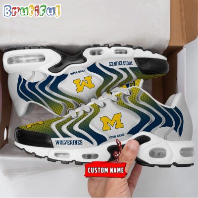 NCAA Michigan Wolverines Logo Football Team Design Air Max Plus Shoes