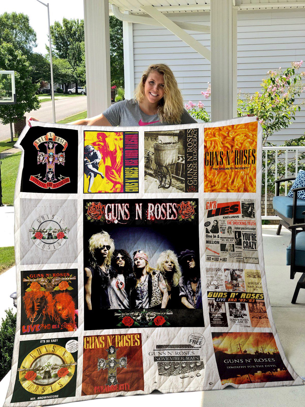 Guns N' Roses Style 01 Quilt Blanket Guns N' Roses Style 01 Quilt Blanket