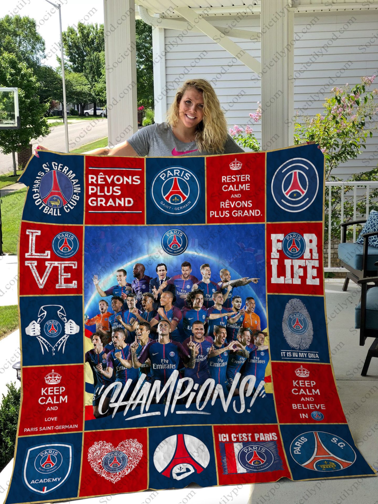 Paris Saint-Germain FC Red Blue Champions Quilt Blanket Paris Saint-Germain FC Red Blue Champions Quilt Blanket
