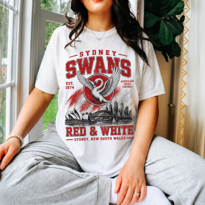 Vintage Sydney Swans Red and white Sydney graphic tshirt for footy fans