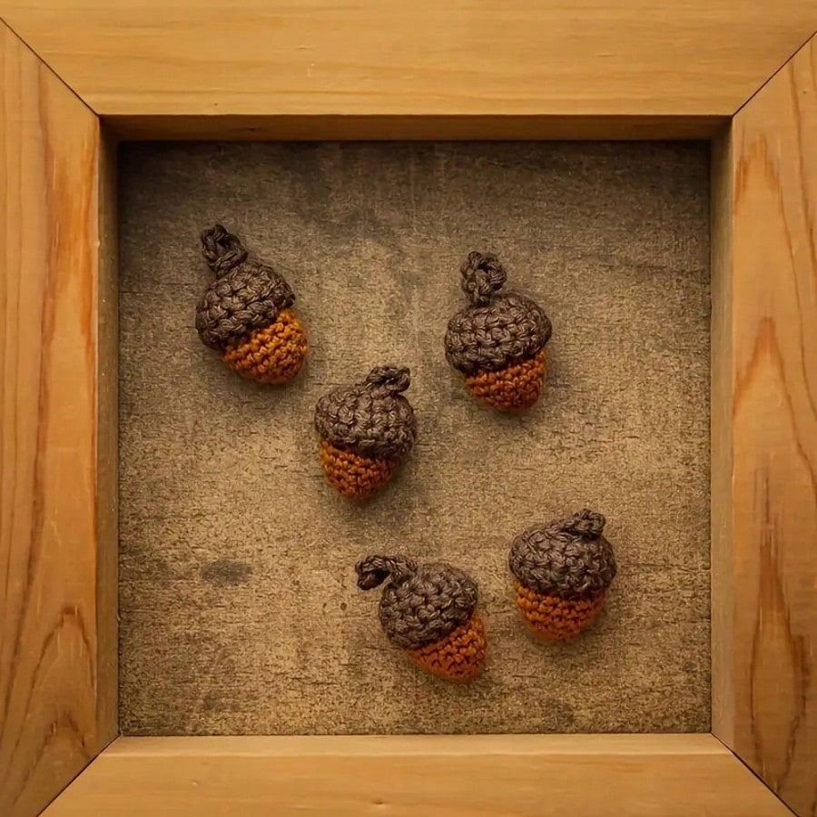 Handmade Crochet Acorn Decor, Mini Knit Acorns, Cute Christmas & Halloween Ornaments Set 5PCS Handmade Crochet Acorn Decor, Mini Knit Acorns, Cute Christmas & Halloween Ornaments Set 5PCS