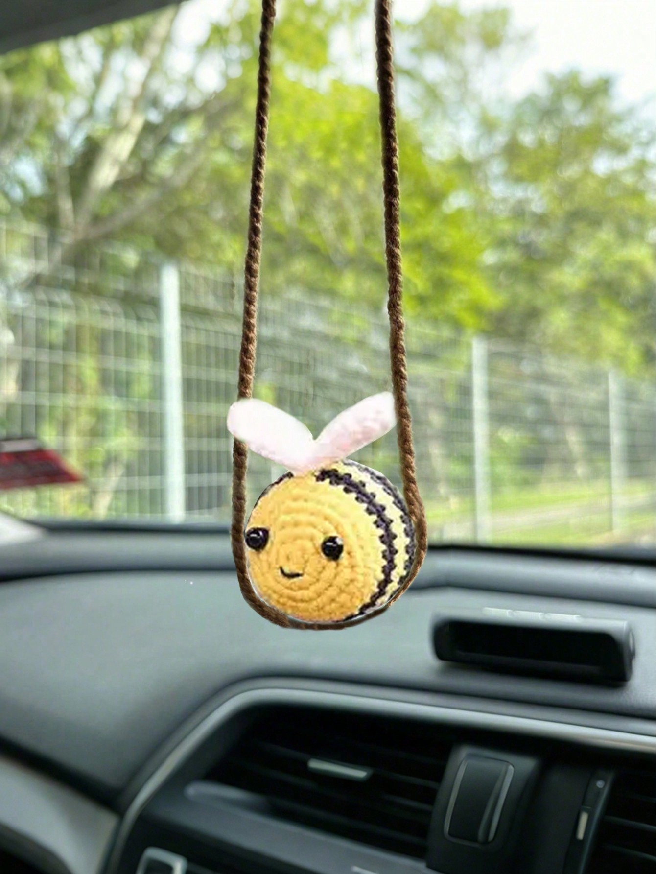 Crochet bee Car Hanging Handmade Mini Knitting Ornament Crochet bee Car Hanging Handmade Mini Knitting Ornament
