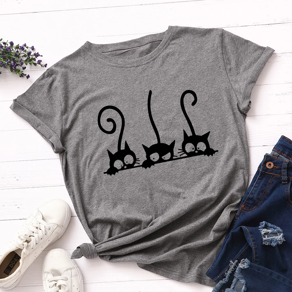 Balck Cat graphic T-Shirt For Women Balck Cat graphic T-Shirt For Women